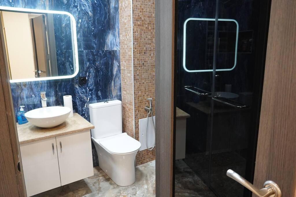 Lovely, Newly Remodeled Apartment In Yerevan! Exterior foto